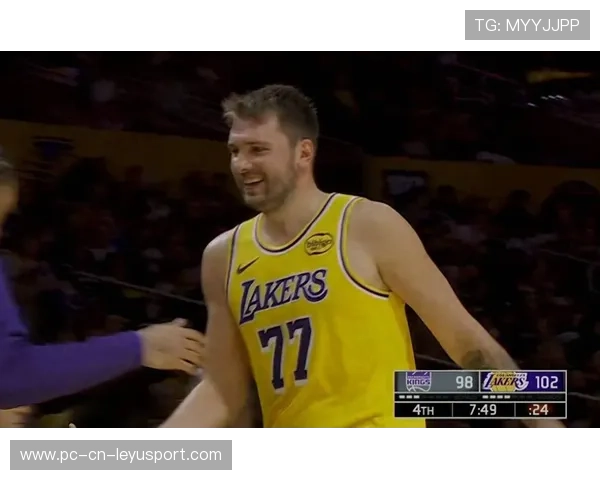 东契奇单打接管进攻